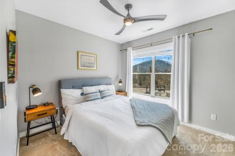 54 Weldon Way Fairview NC 28730