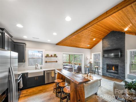 54 Weldon Way Fairview NC 28730