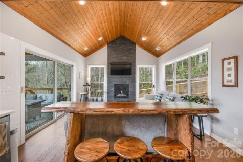 54 Weldon Way Fairview NC 28730