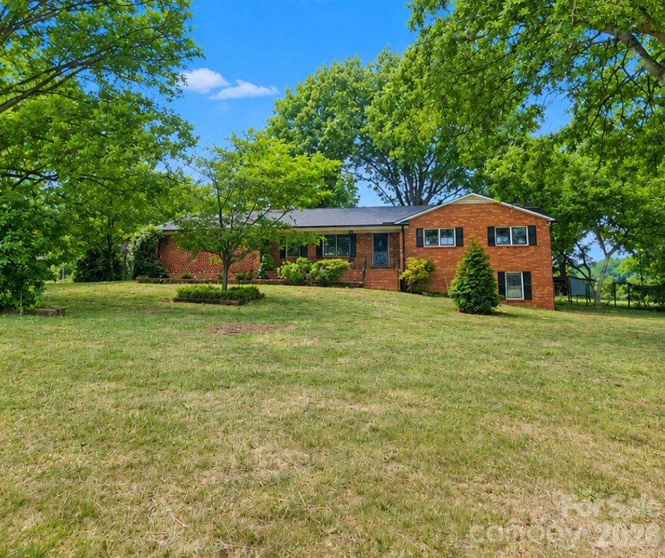752 Hephzibah Church Road Crouse NC 28033