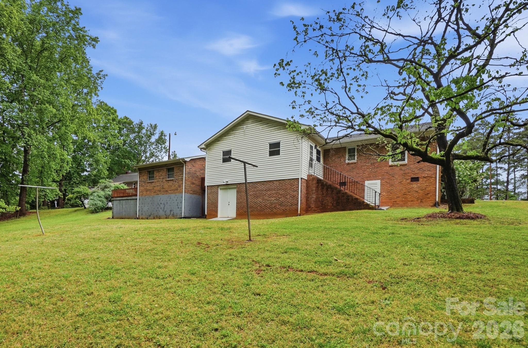 6704 Alanbrook Road Charlotte NC 28215