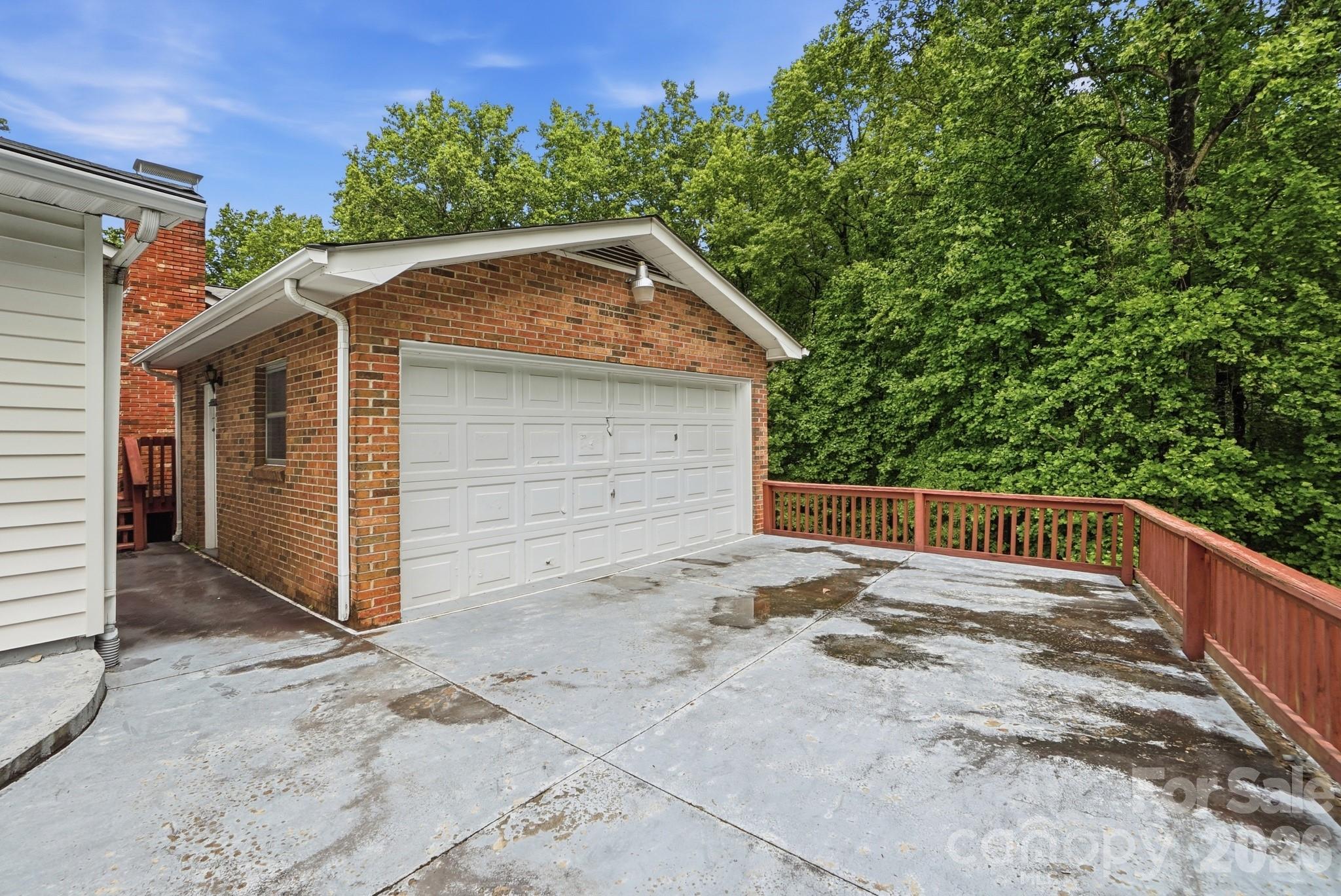 6704 Alanbrook Road Charlotte NC 28215