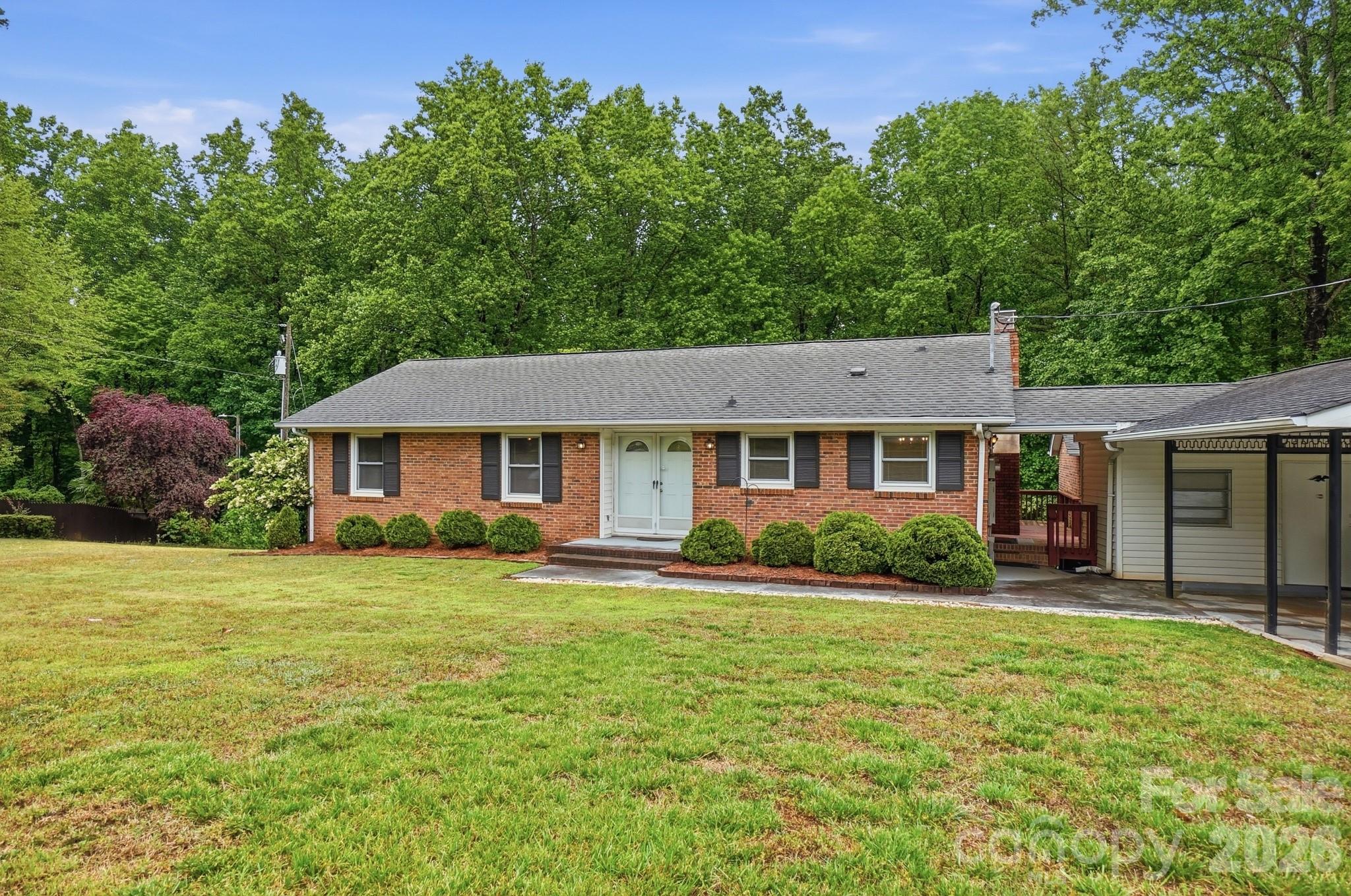 6704 Alanbrook Road Charlotte NC 28215
