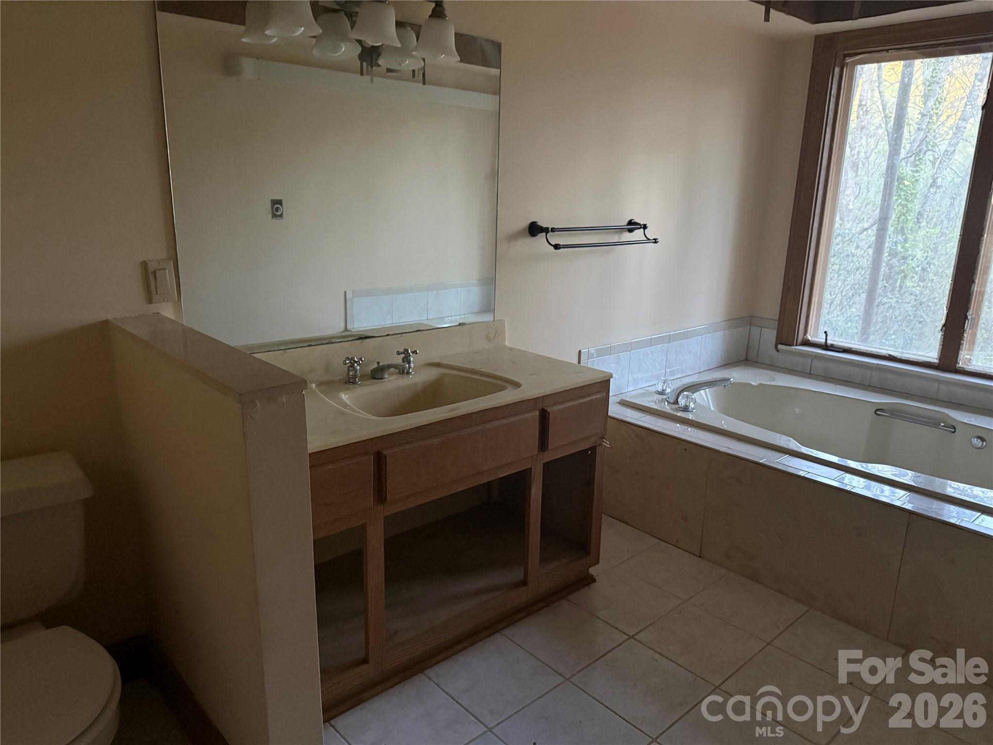 388 Island Creek Road Lake Lure NC 28746