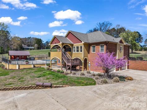 148 Fairway Drive Forest City NC 28043