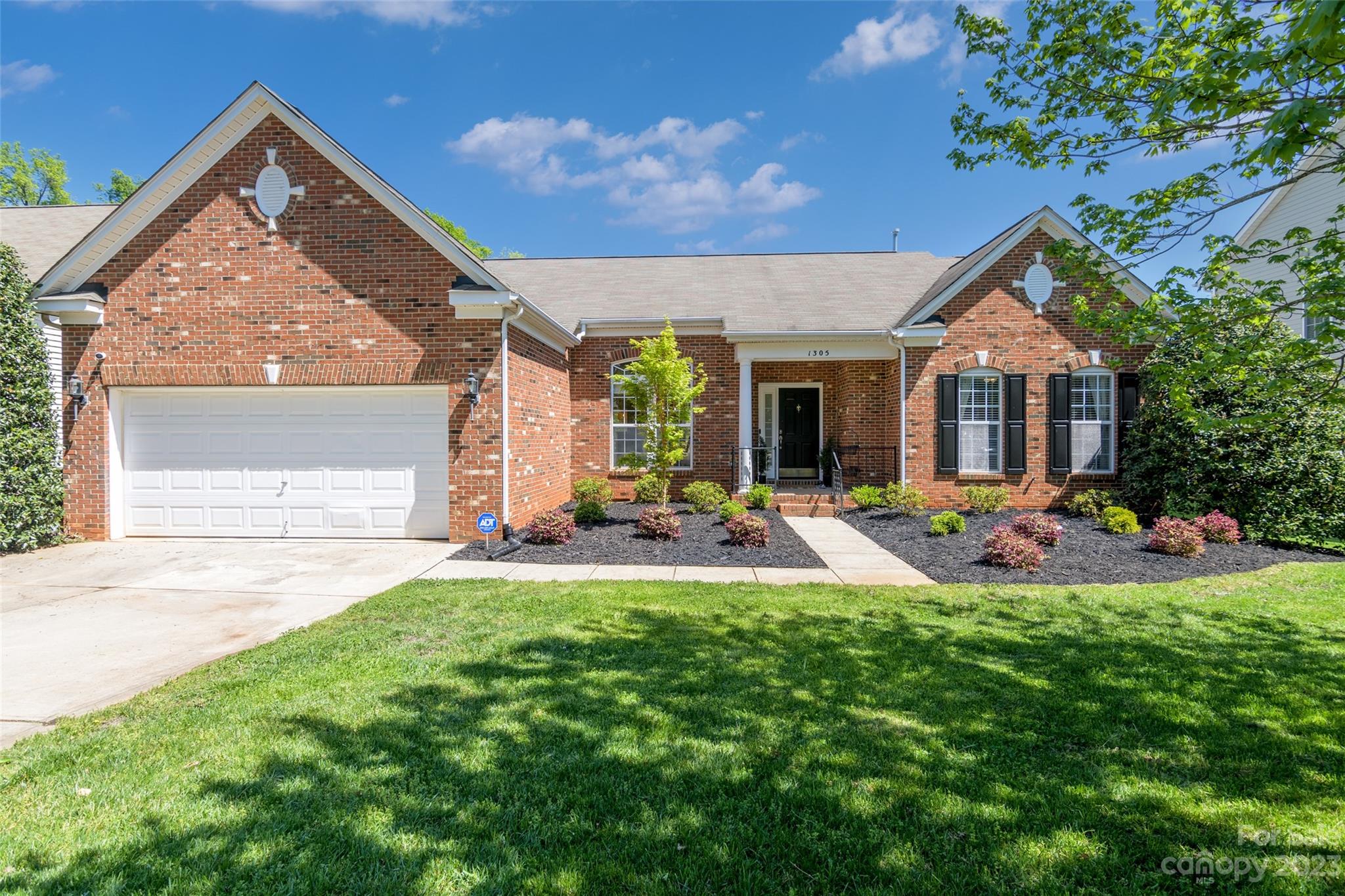 1305 Cochrane Woods Lane Matthews NC 28105