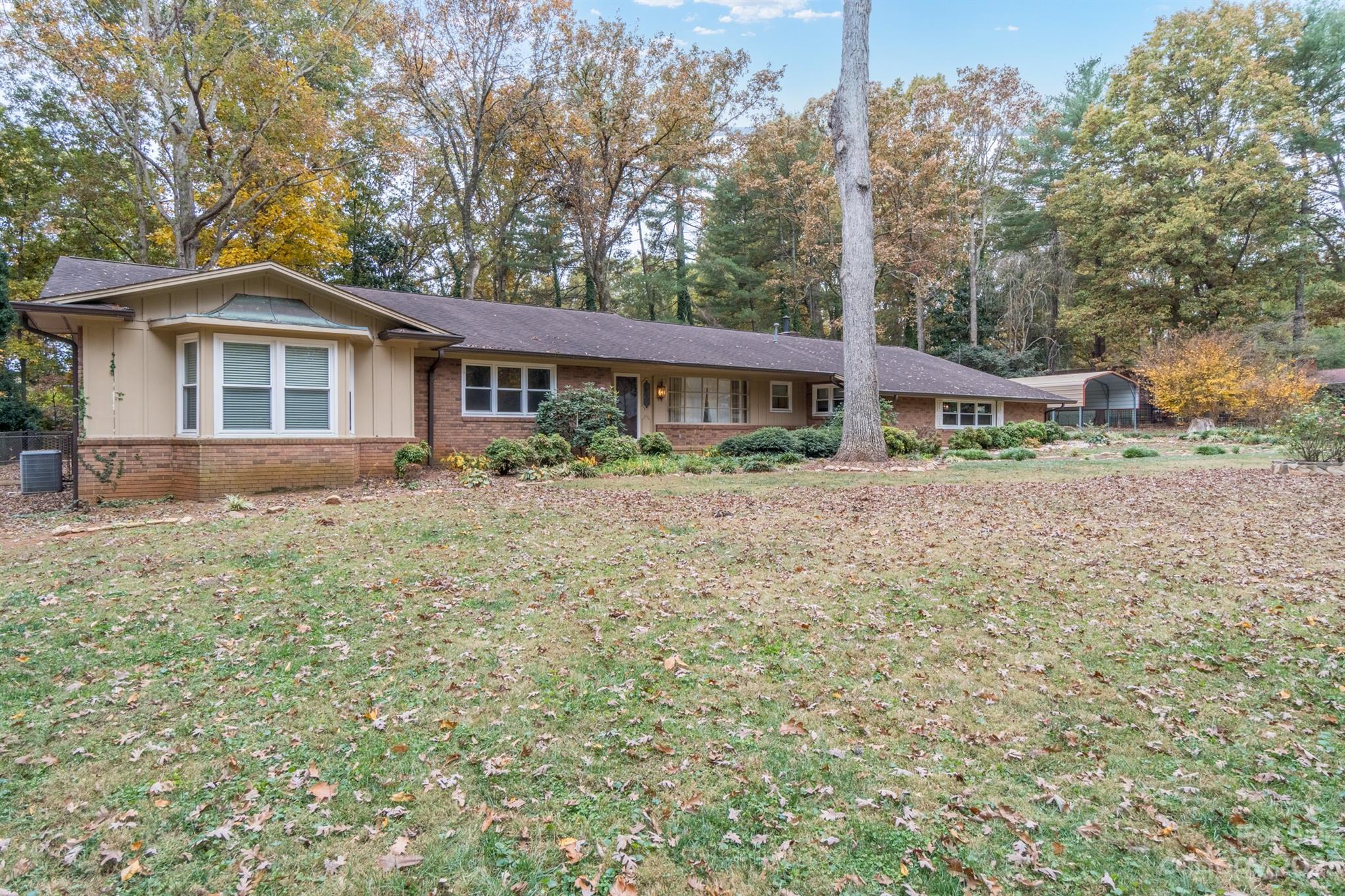 208 7th Street Place NE Conover NC 28613