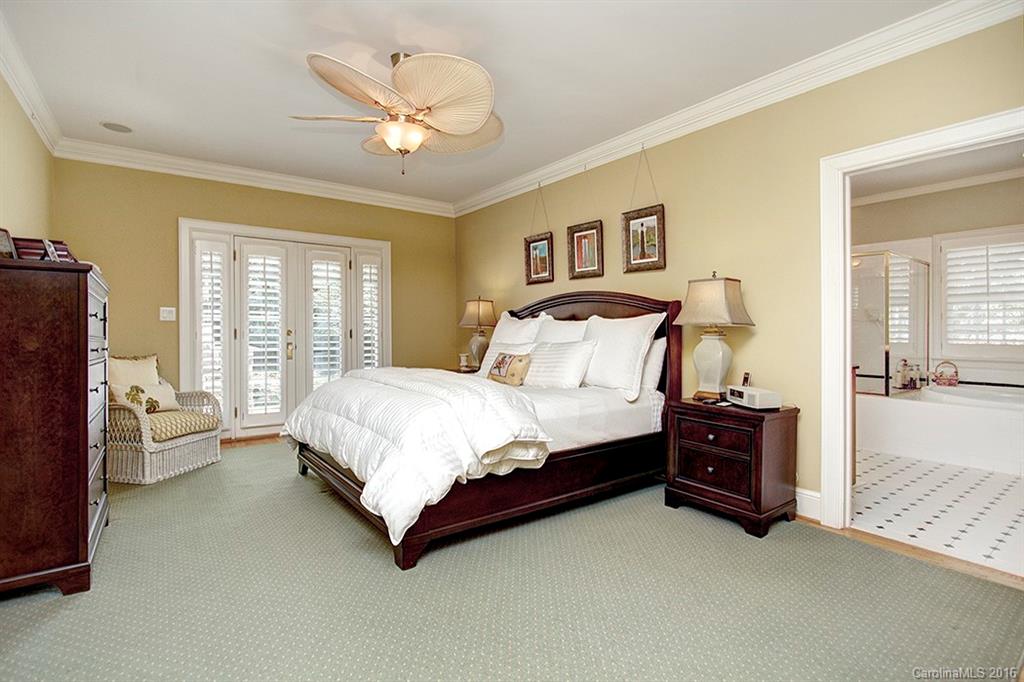 1543 Providence Drive Charlotte NC 28211