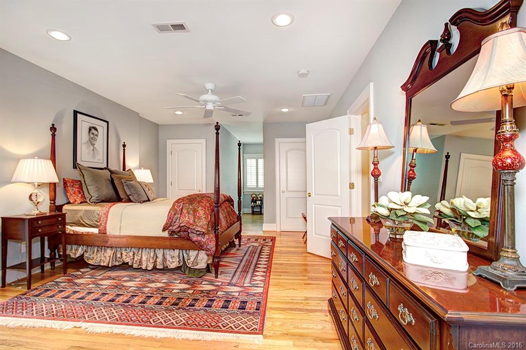 1543 Providence Drive Charlotte NC 28211