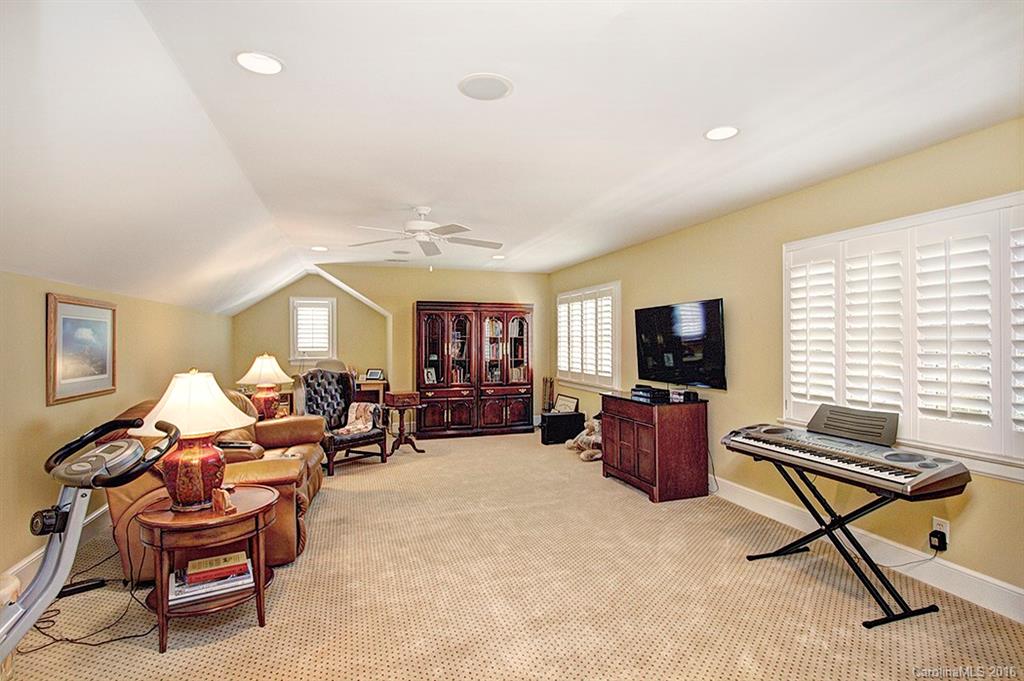 1543 Providence Drive Charlotte NC 28211