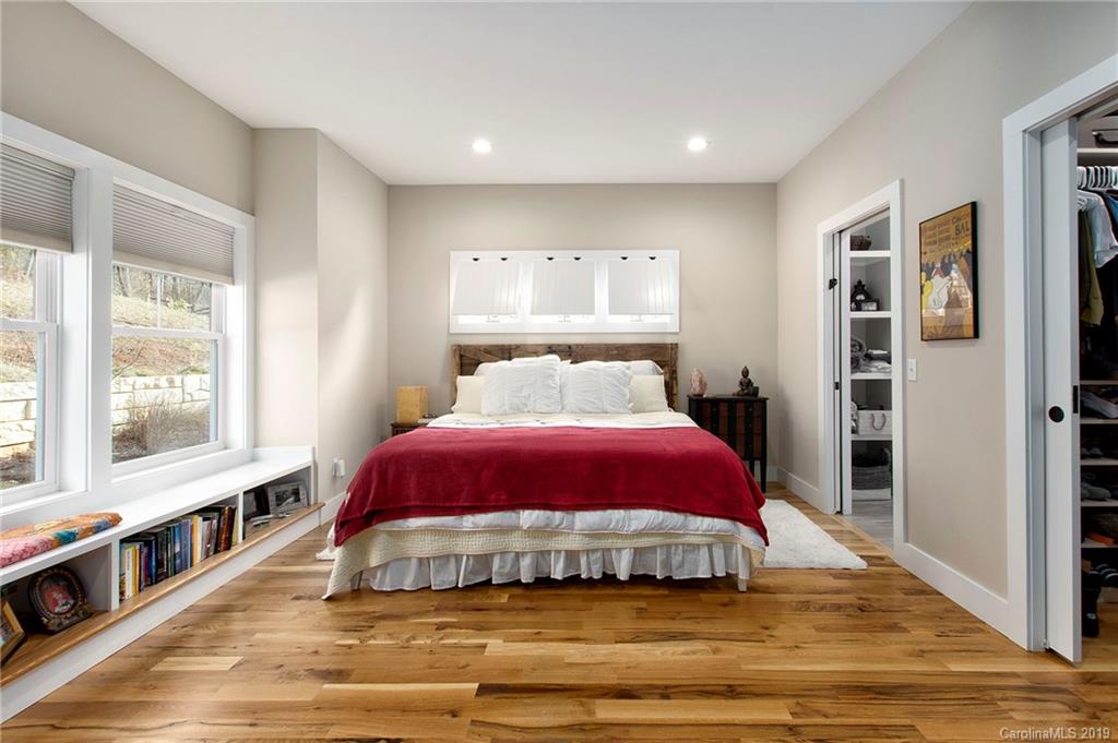 18 Thurland Avenue Asheville NC 28803