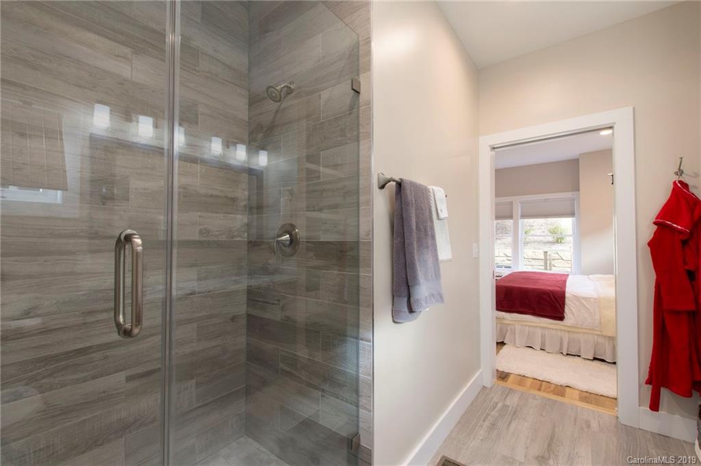 18 Thurland Avenue Asheville NC 28803