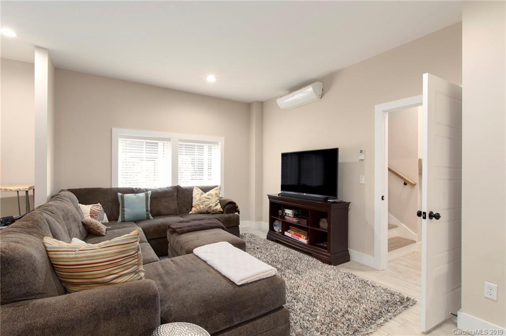18 Thurland Avenue Asheville NC 28803