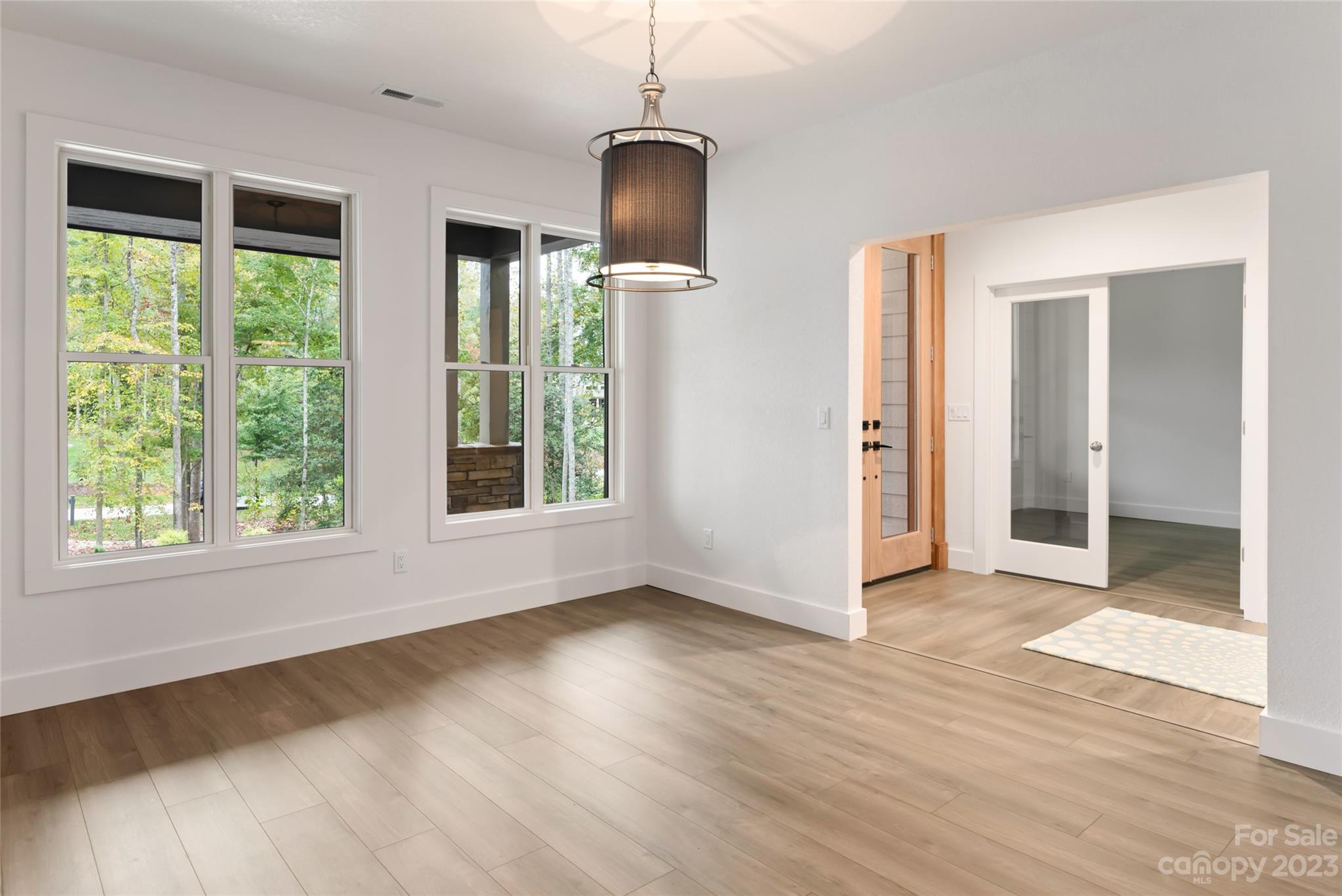 160 N Ridgeview Hill Drive Hendersonville NC 28791