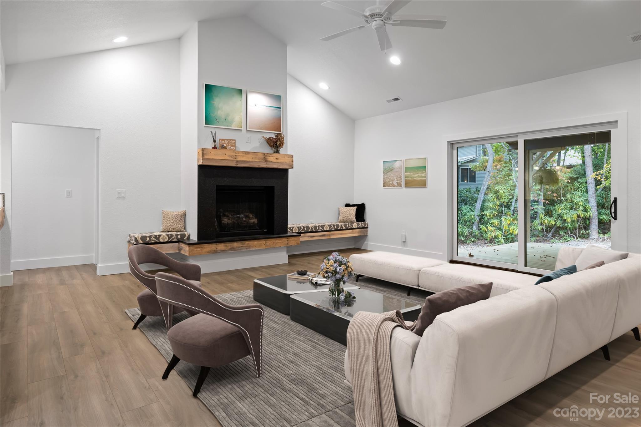 160 N Ridgeview Hill Drive Hendersonville NC 28791