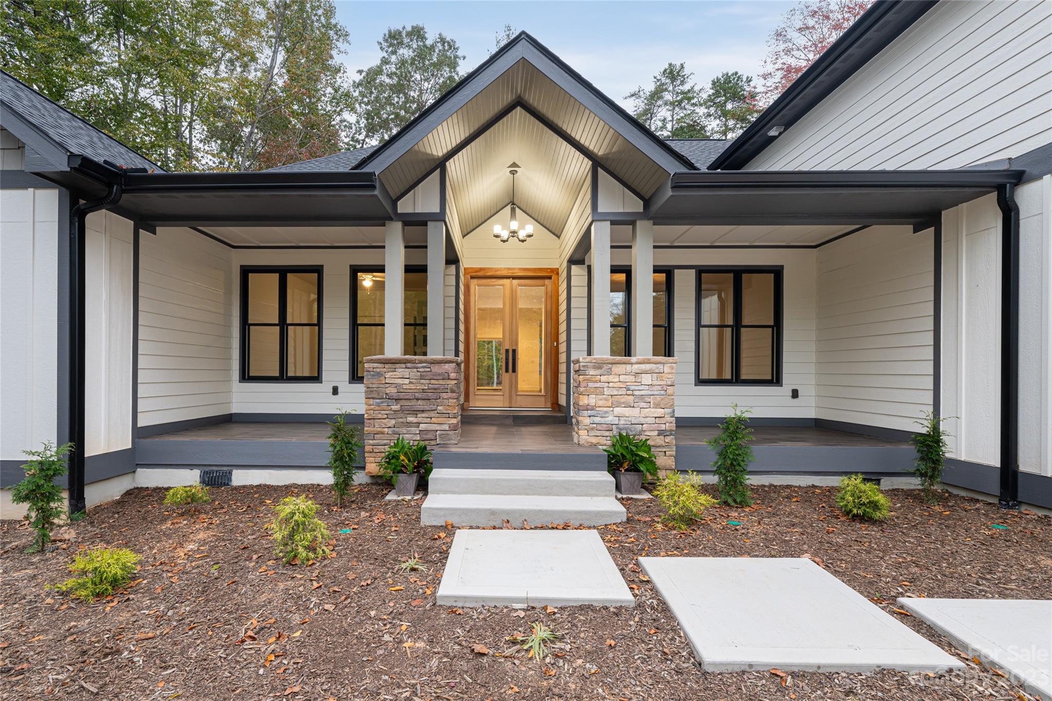 160 N Ridgeview Hill Drive Hendersonville NC 28791