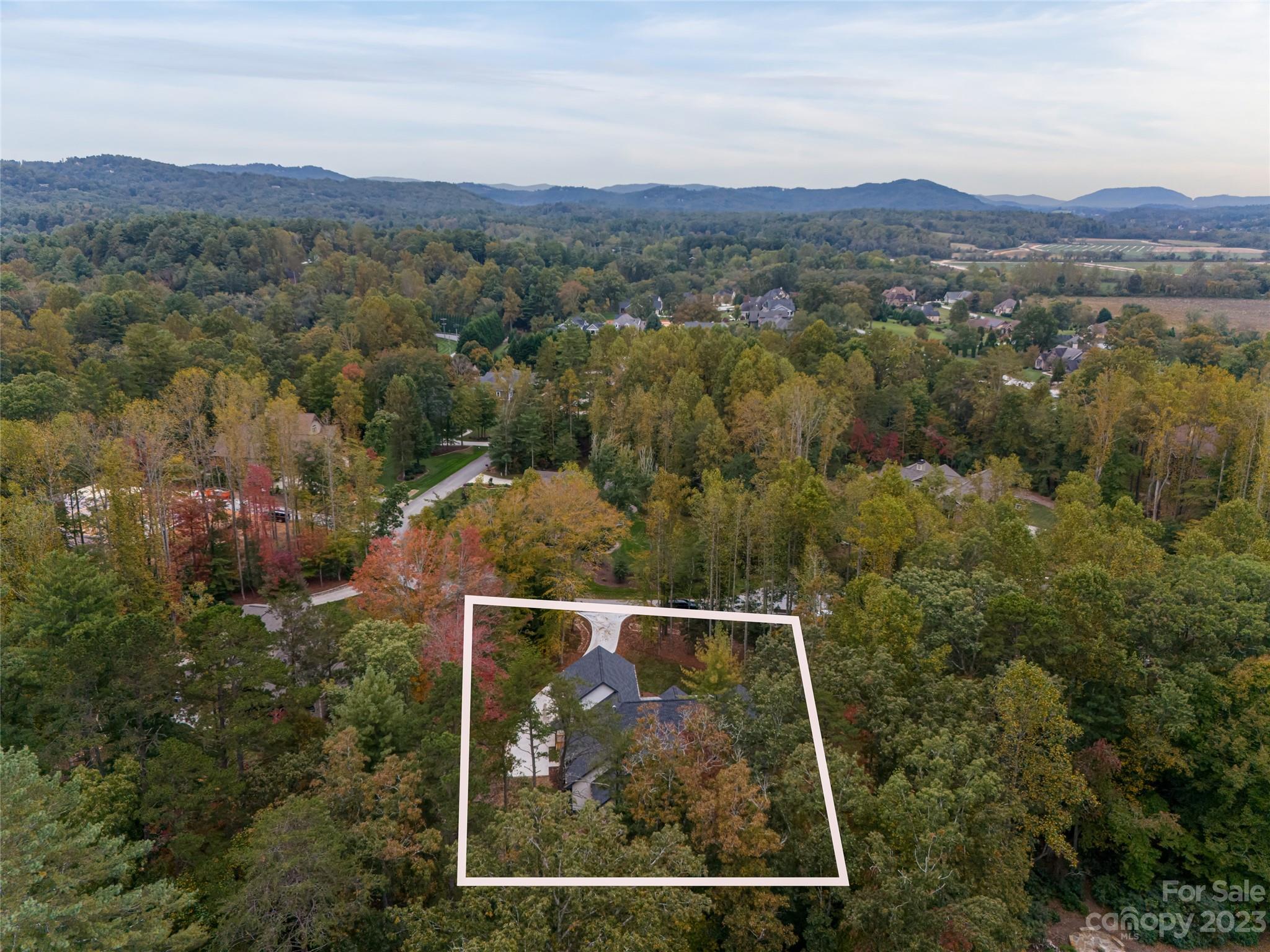 160 N Ridgeview Hill Drive Hendersonville NC 28791