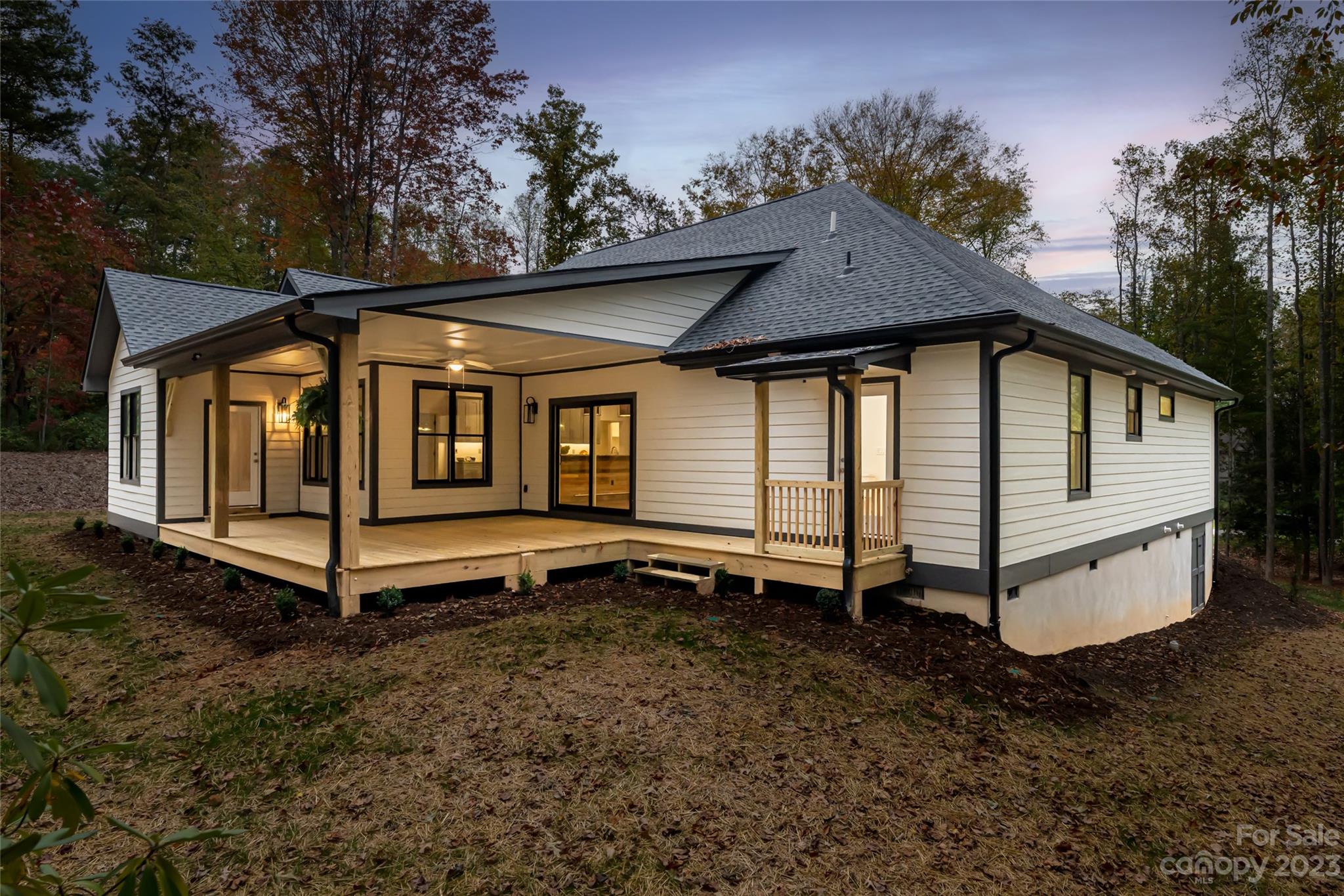 160 N Ridgeview Hill Drive Hendersonville NC 28791