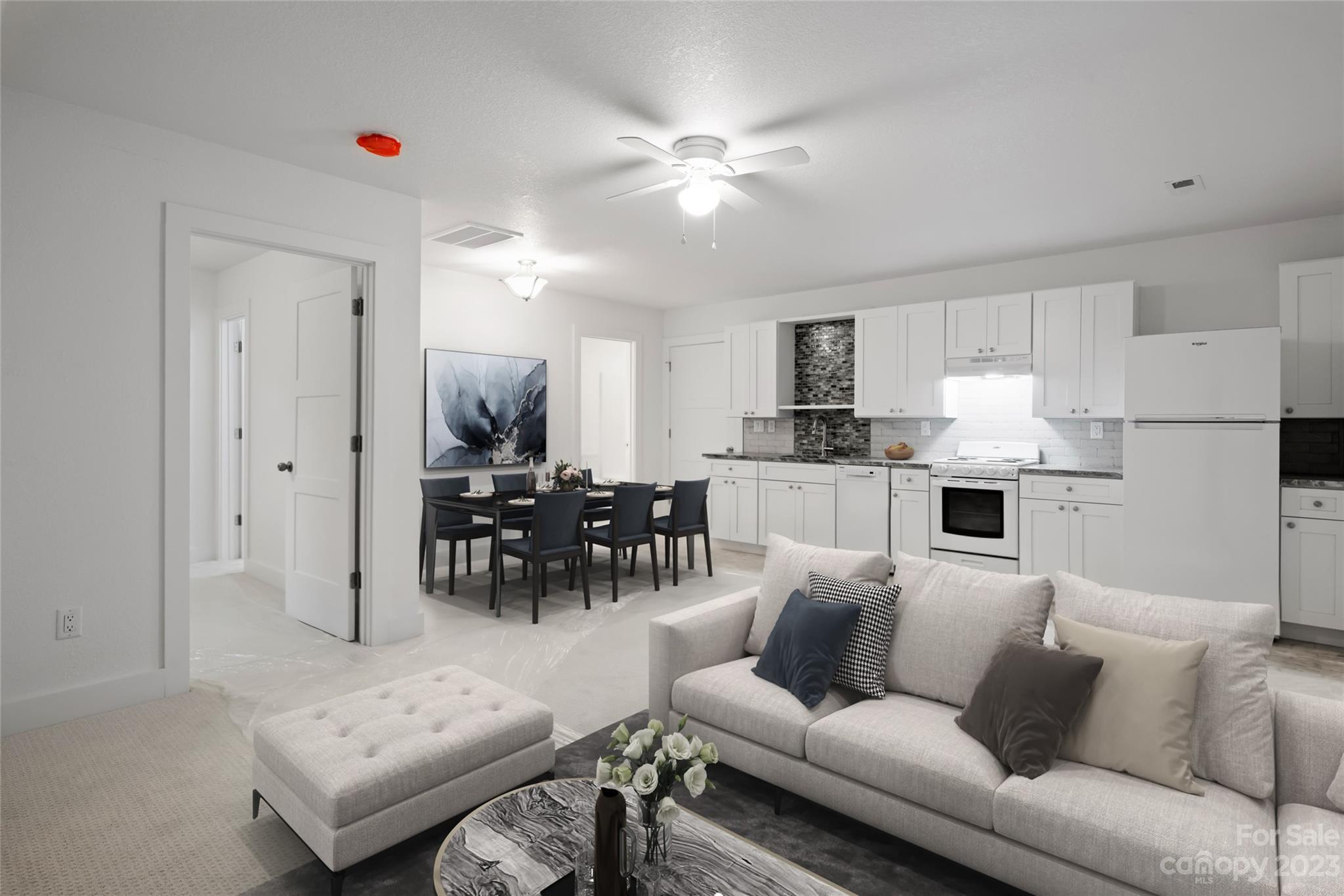 160 N Ridgeview Hill Drive Hendersonville NC 28791