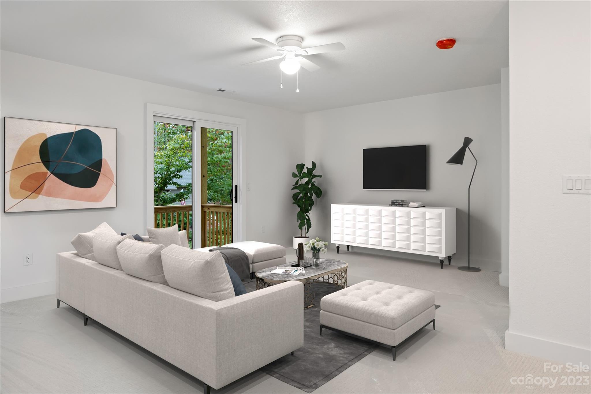 160 N Ridgeview Hill Drive Hendersonville NC 28791