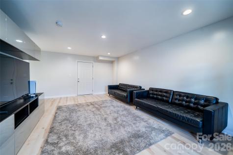 16 Danielbrooke Drive Asheville NC 28806