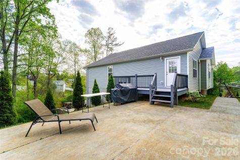 16 Danielbrooke Drive Asheville NC 28806