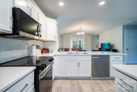 16 Danielbrooke Drive Asheville NC 28806