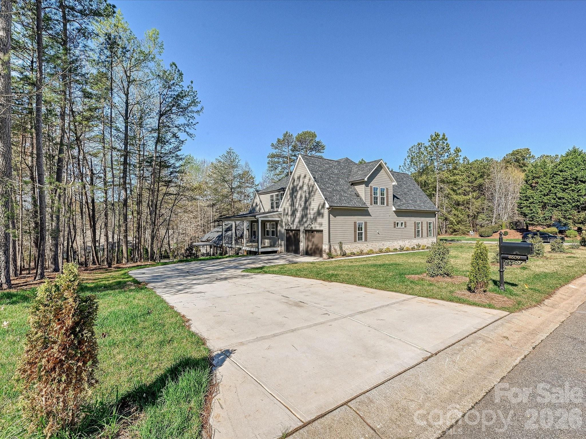 4609 Firethorn Court Denver NC 28037