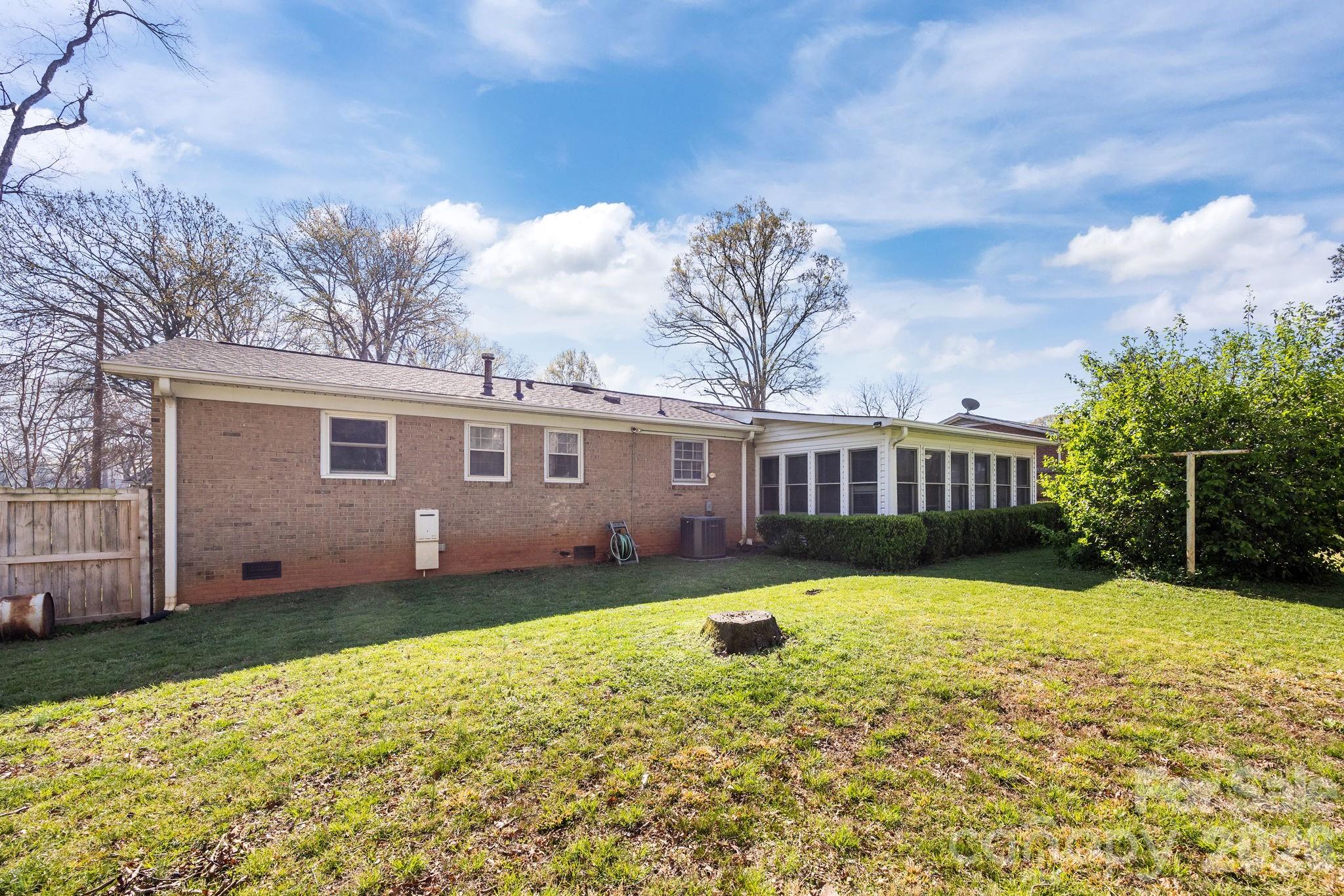 1009 Union Terrace Gastonia NC 28056