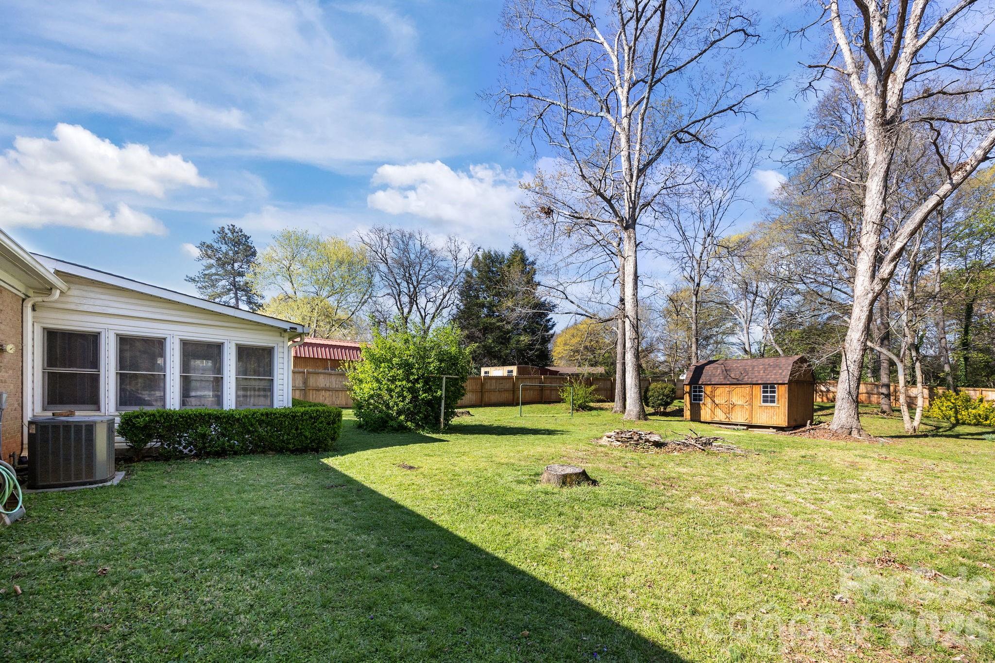 1009 Union Terrace Gastonia NC 28056
