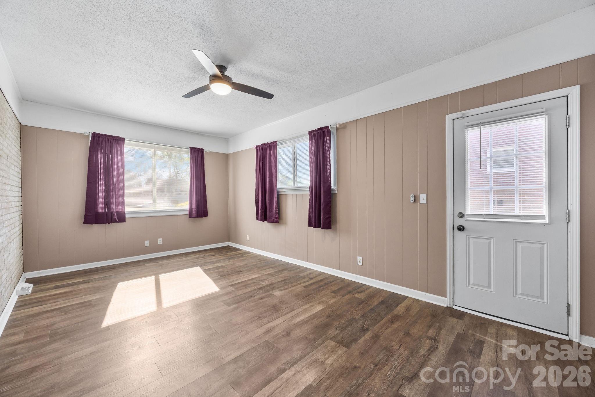 1009 Union Terrace Gastonia NC 28056