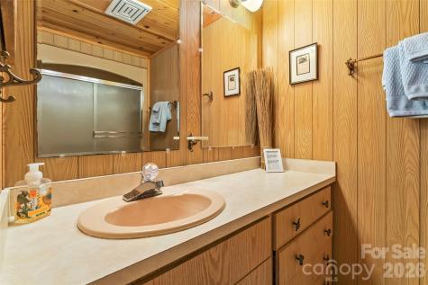 7109 Grandview Extension Newland NC 28657
