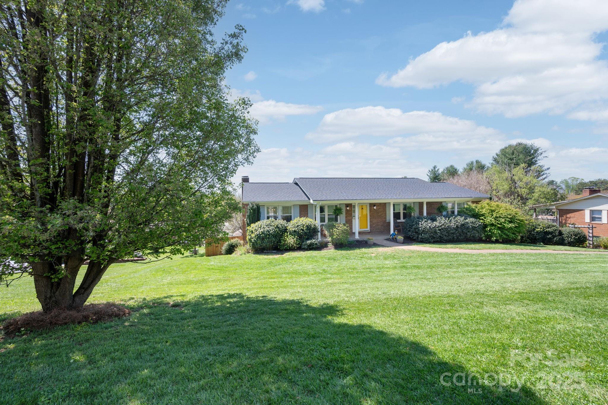58 Braddock Way Asheville NC 28803