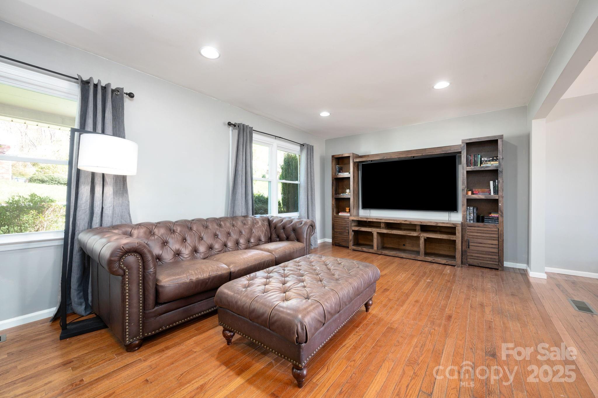 58 Braddock Way Asheville NC 28803
