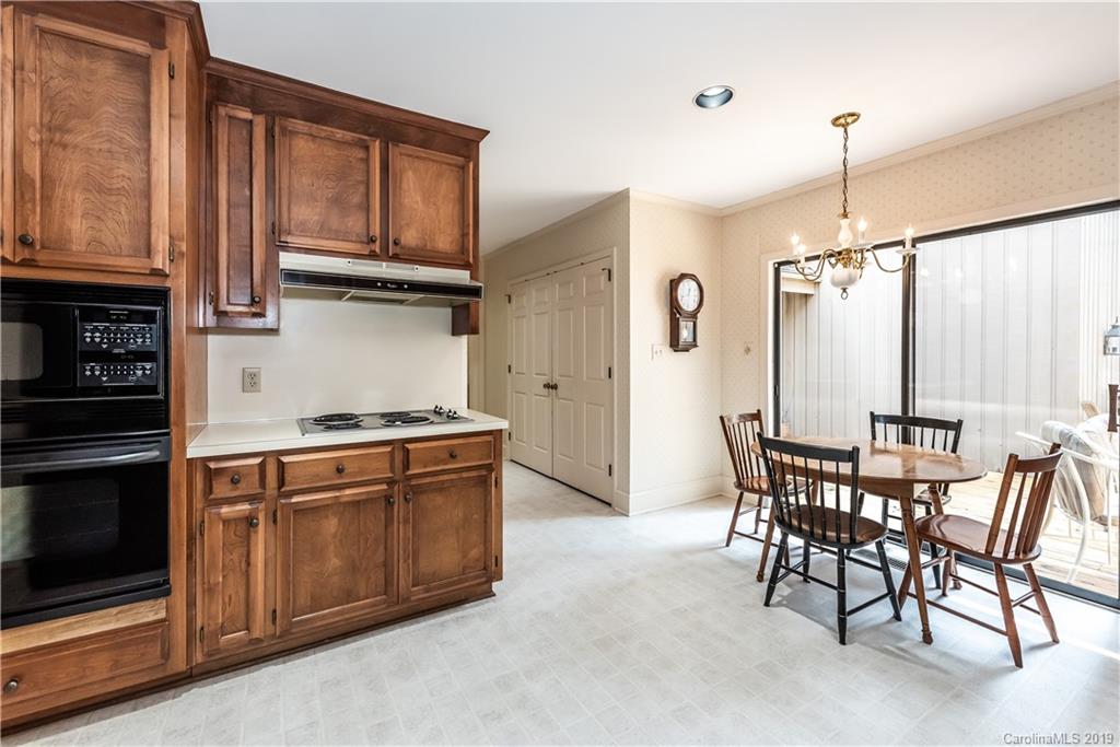 5310 Wingedfoot Road Charlotte NC 28226