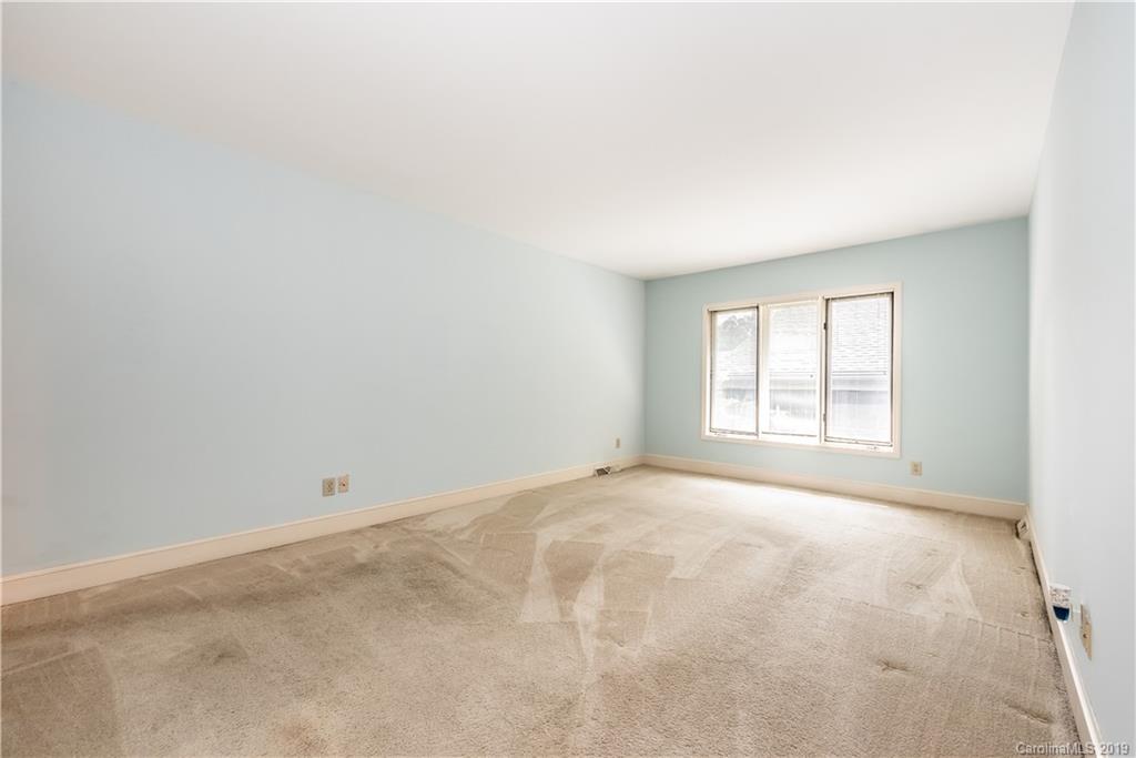 5310 Wingedfoot Road Charlotte NC 28226