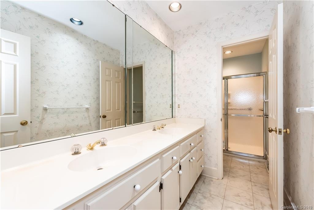 5310 Wingedfoot Road Charlotte NC 28226