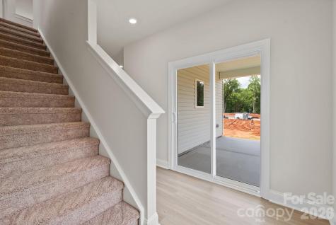 6611 Fairford Drive Charlotte NC 28215
