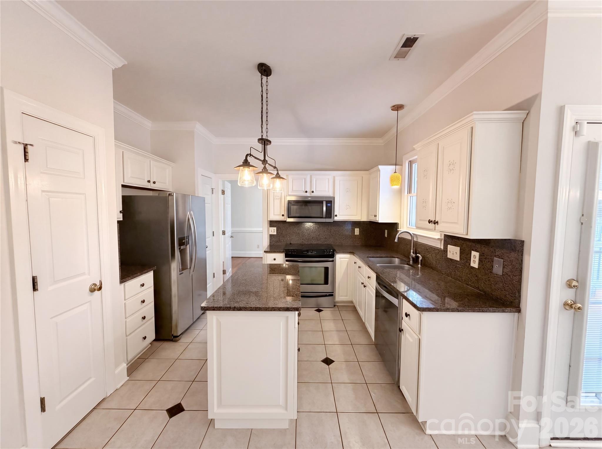 7906 Elphin Court Charlotte NC 28270