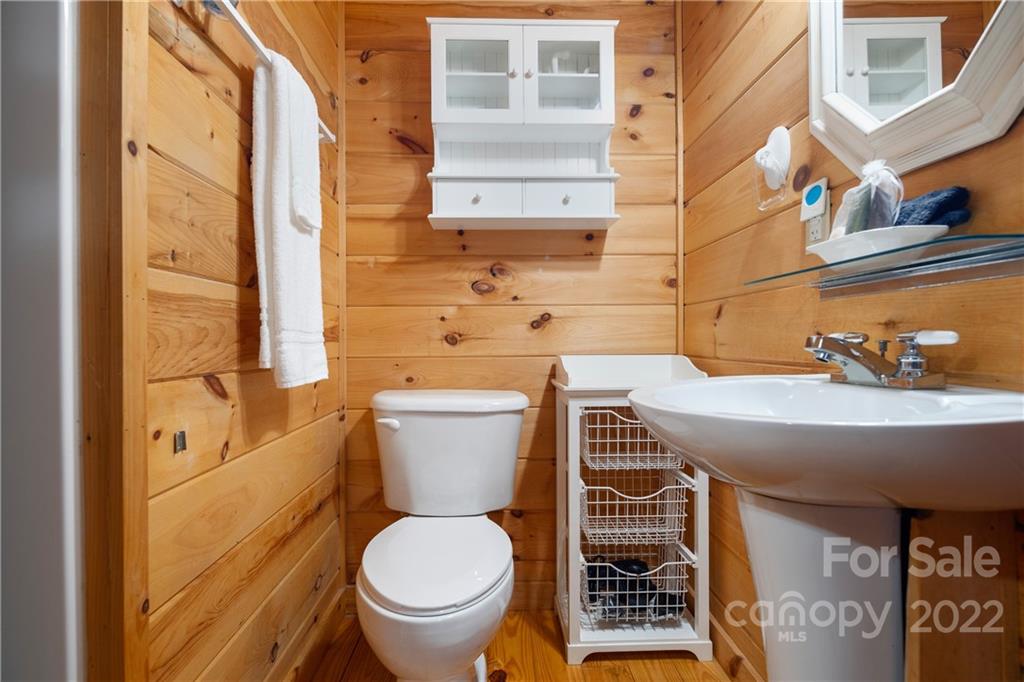 395 Redbird Drive Lake Lure NC 28746