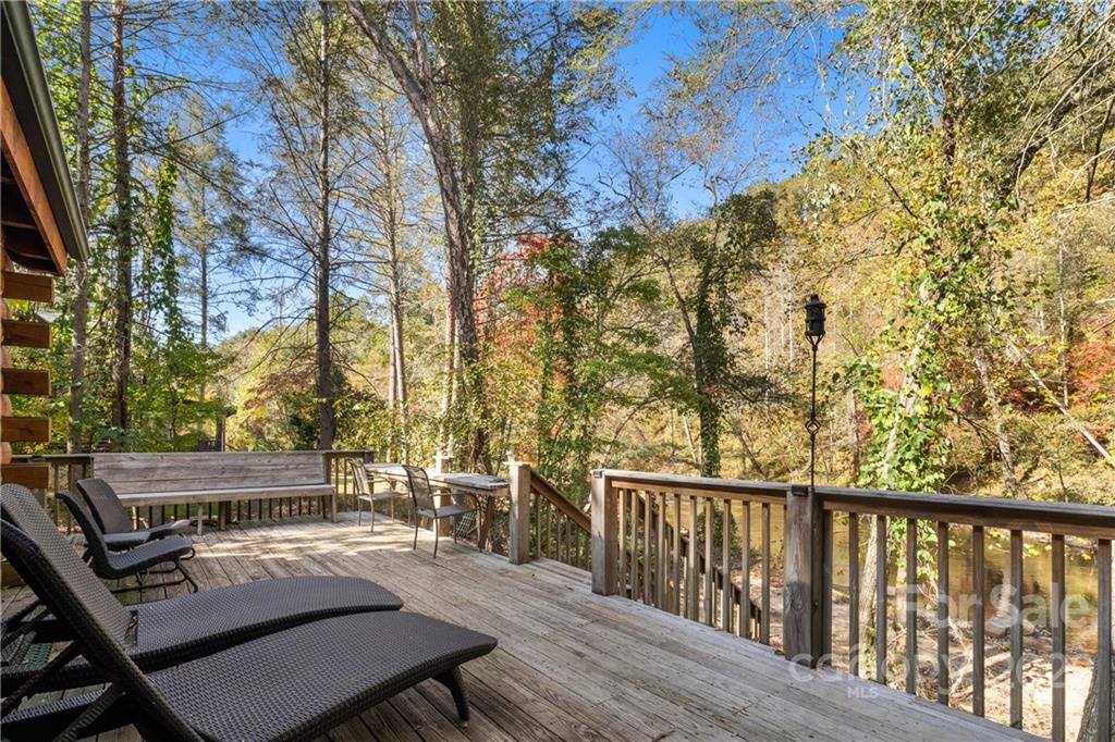 395 Redbird Drive Lake Lure NC 28746