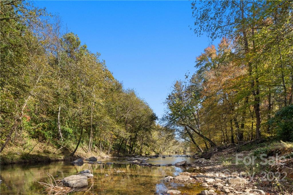 395 Redbird Drive Lake Lure NC 28746