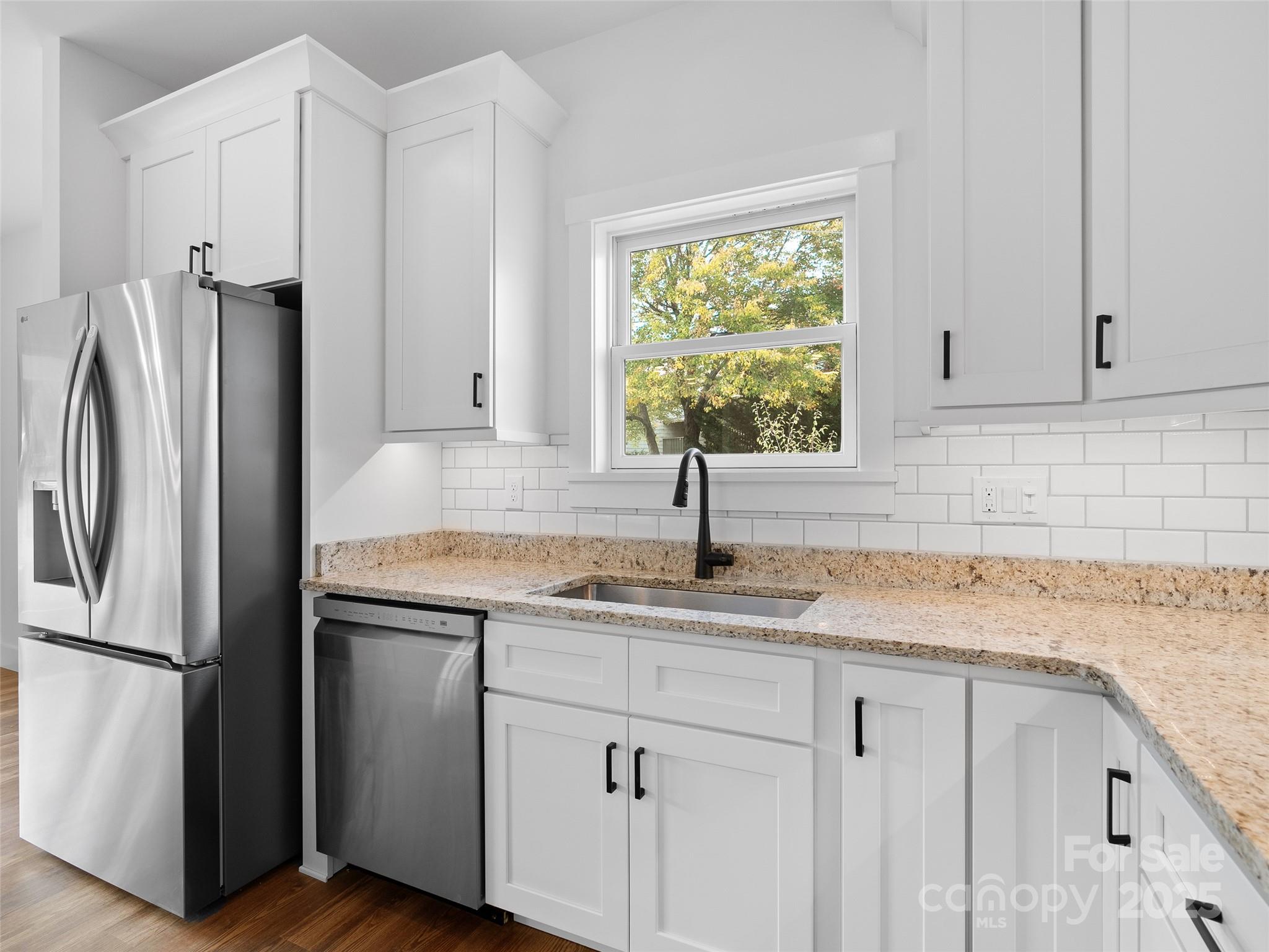 11 Riemar Lane Waynesville NC 28786