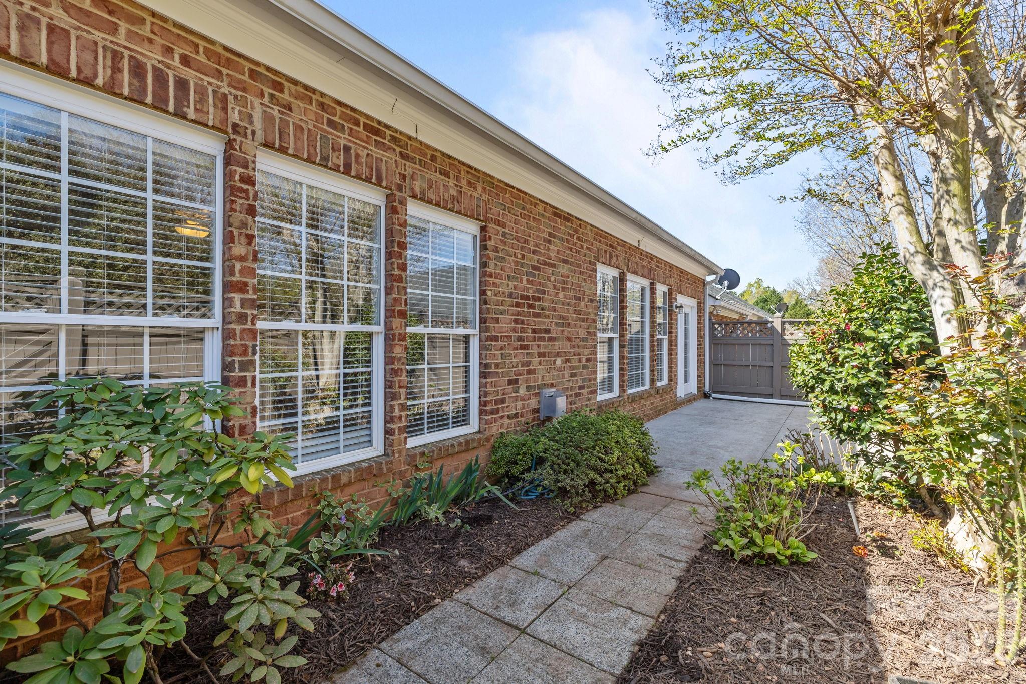 412 Eberle Way Matthews NC 28105