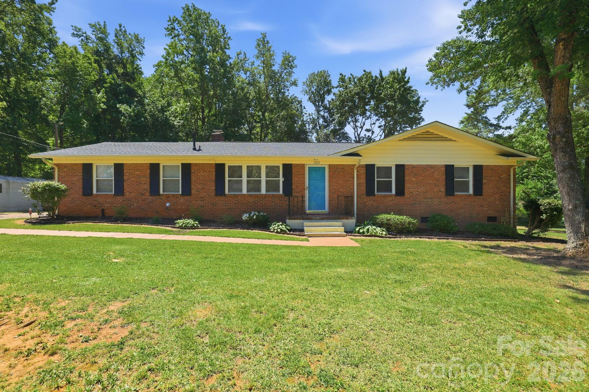 225 Middleton Avenue Matthews NC 28104