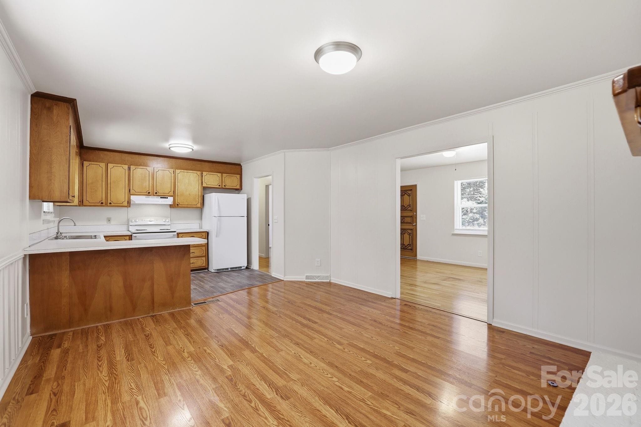 225 Middleton Avenue Matthews NC 28104