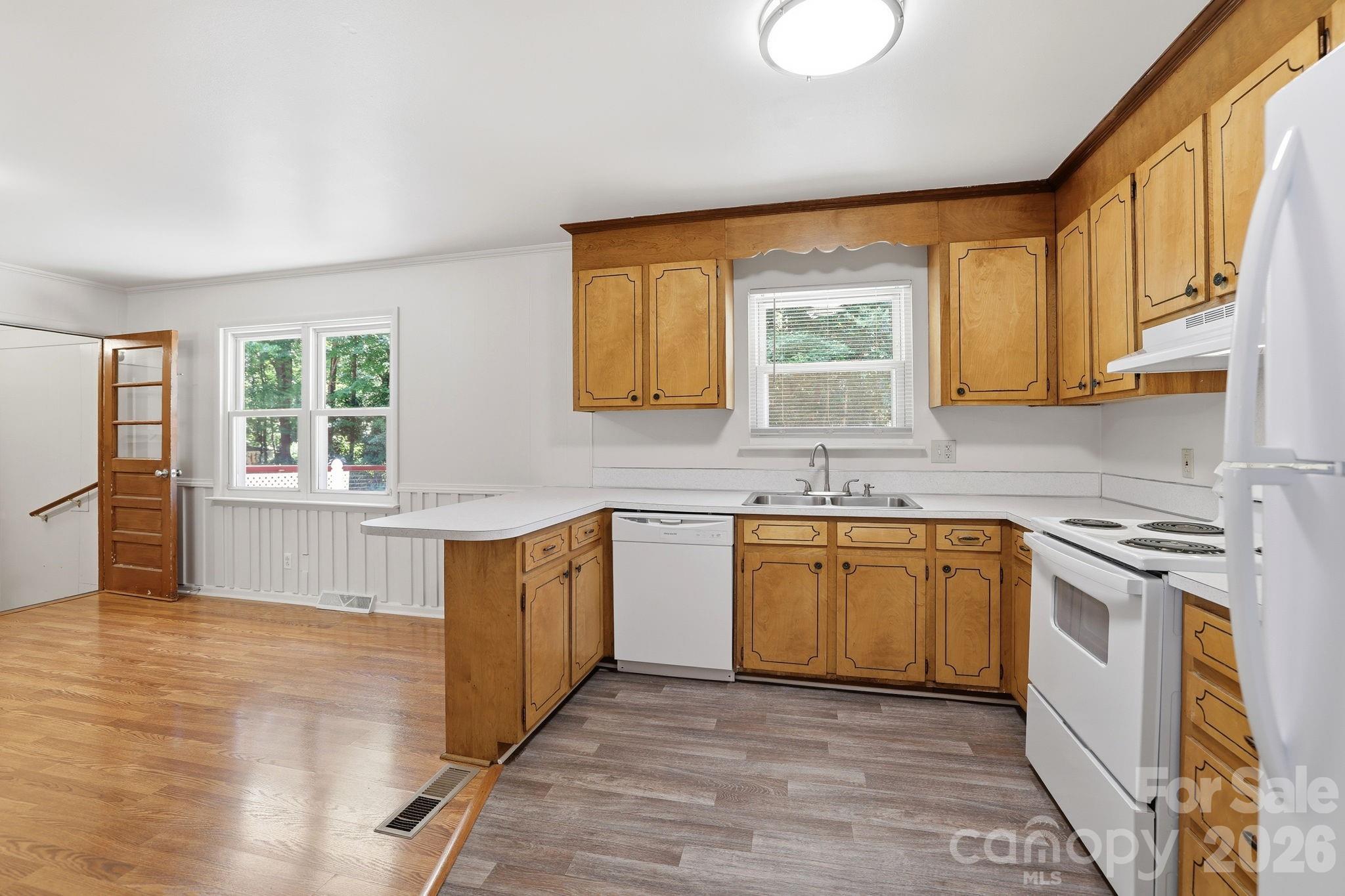 225 Middleton Avenue Matthews NC 28104