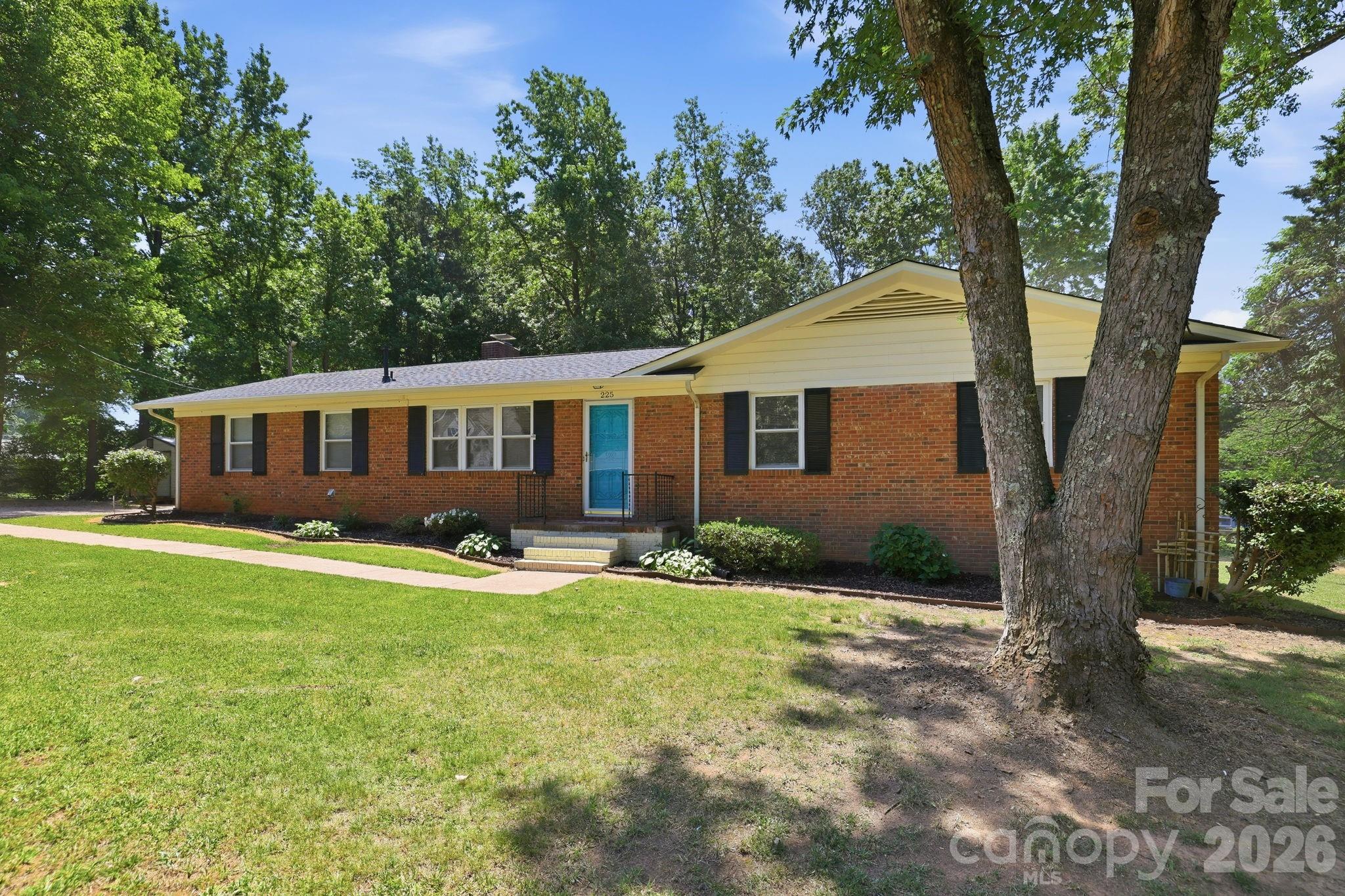 225 Middleton Avenue Matthews NC 28104