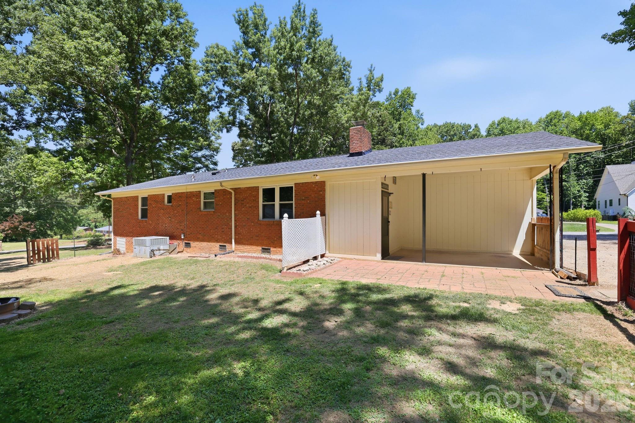 225 Middleton Avenue Matthews NC 28104