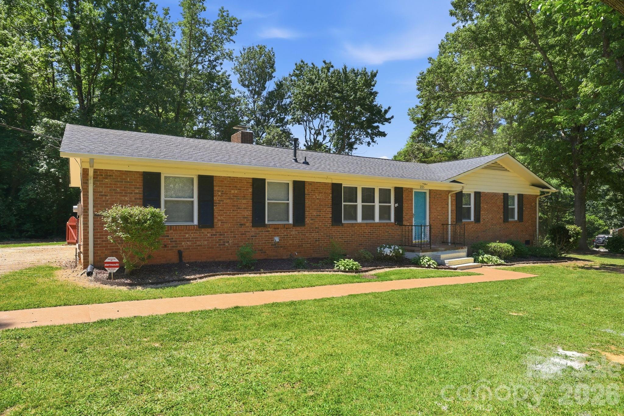 225 Middleton Avenue Matthews NC 28104
